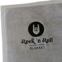 Rock `n Roll Blanket | Wohndecke Sofadecke Kuscheldecke | Uni graphit | 150x200 cm mit hochwertiger Stickerei